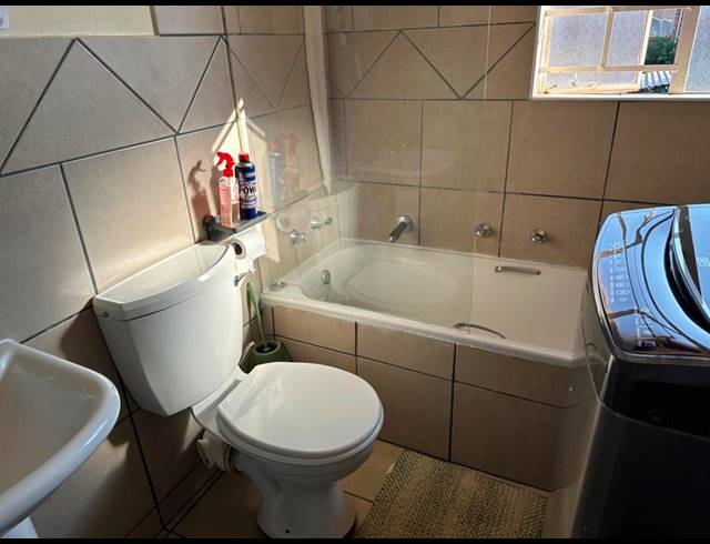 2 BEDROOM APARTMENT FOR SALE IN CLARINA